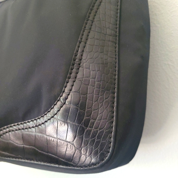 Valentino GARAVANI VLogo shoulder bag/ tote 13.5 x 10.5 x 4 - Picture 9 of 14